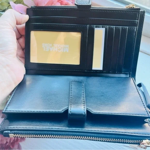Michael Kors Double Zip XL Wristlet Wallet Leather Black Gold NWT